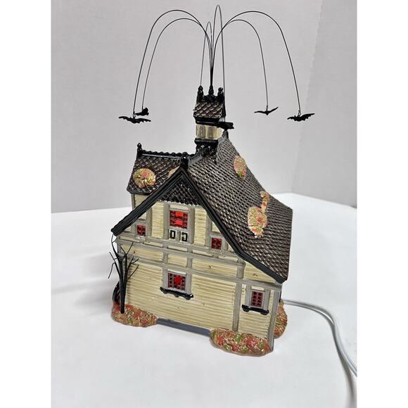 Dept 56 Snow Village Halloween Creepy Creek Carriage House Light & Movement WOB - Picture 6 of 12